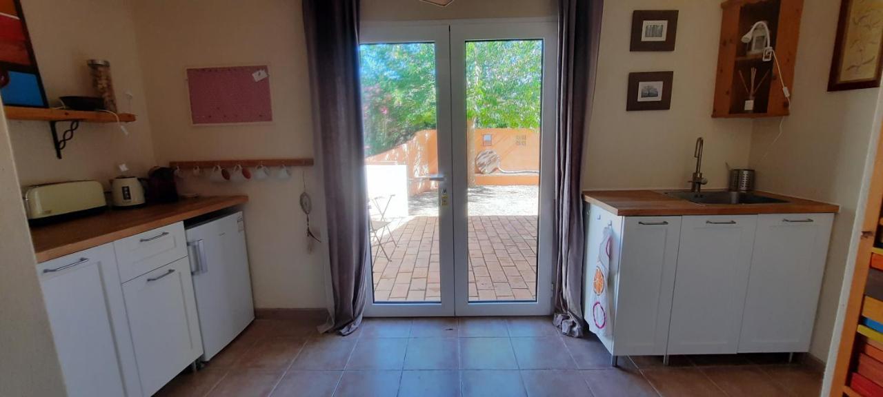Rural Peace In The Algarve - Private Room With Kitchenette And Bathroom Aldeia dos Matos Exterior photo